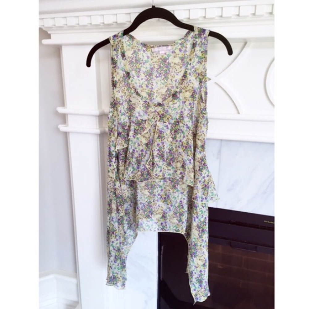 Romeo and Juliet Couture Top floral asymmetrical Ruffle tunic tank